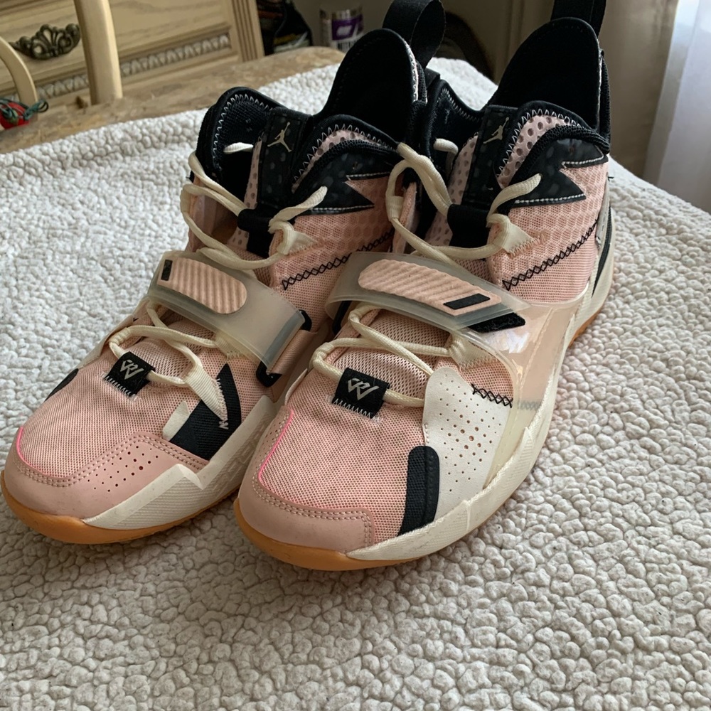 JORDAN WHY NOT ZER0.3 (Coral)